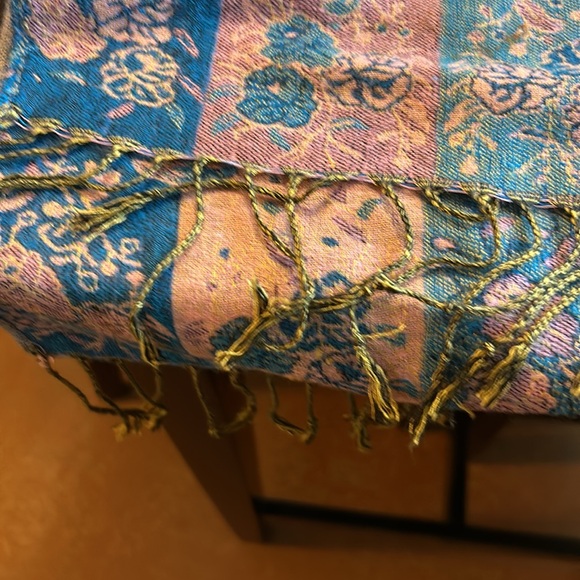 Wrap - Picture 2 of 3